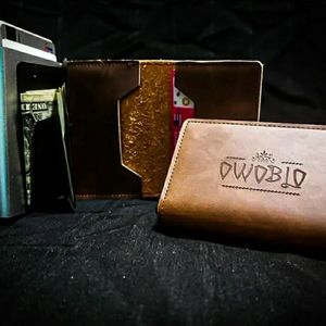 Cards holder